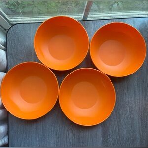 Tupperware Bold Orange Dinnerware Bowl set of 4